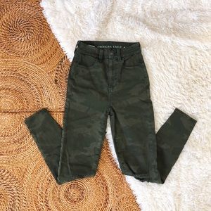 sold // american eagle curvy super high rise camo jeans